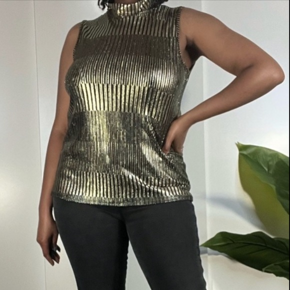 Gold Ss Puff O Neck Blouse Black